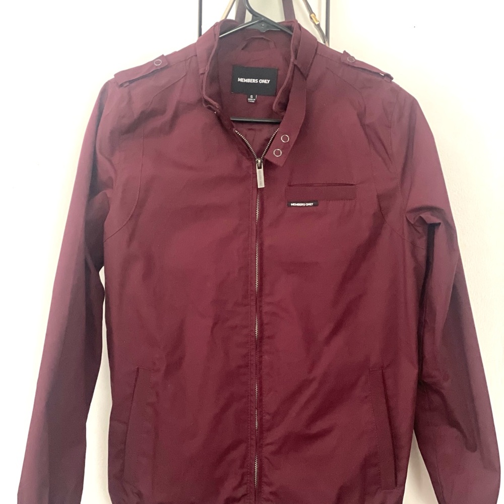 Members Only Women's Maroon Classic Racer Jacket - Picture 7 of 7